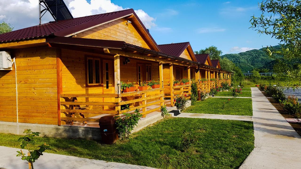 La Podul Gornii Hotel Gornea Exterior photo